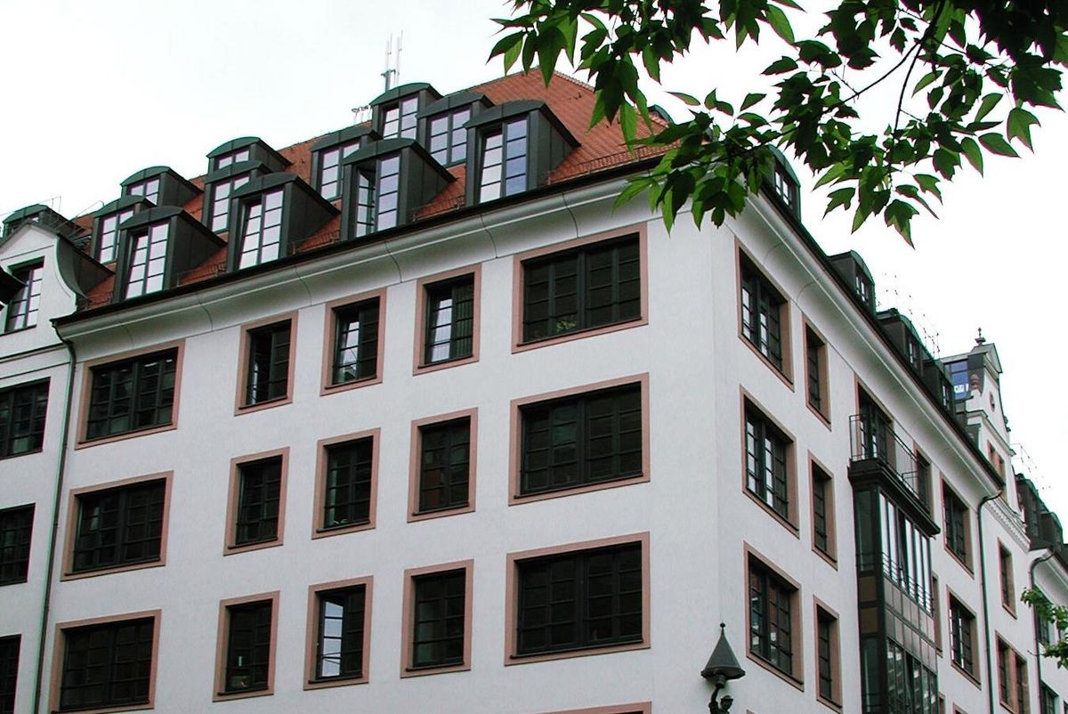 zur Vergrößerungsansicht des Bildes: Fakultätsgebäude in der Innenstadt von Leipzig.