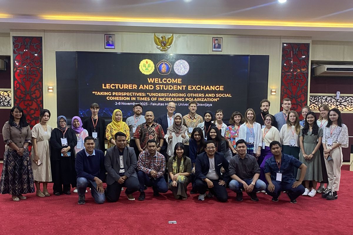 zur Vergrößerungsansicht des Bildes: Teilnehmer:innen des Projekts 2023. Foto: University Brawijaya