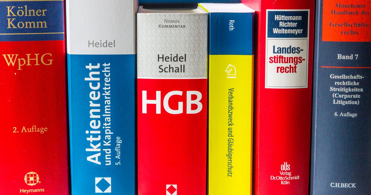 zur Vergrößerungsansicht des Bildes: Literatur mit Beiträgen von Prof. Dr. Roth