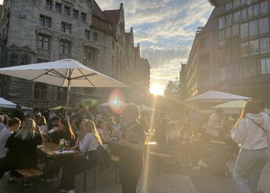 Ein Blick zurück – und Vorfreude voraus: Seien Sie beim Sommerfest 2025 wieder mit dabei! Foto: Maria Garz.