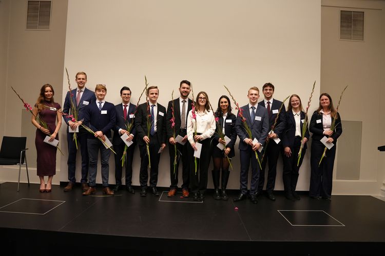 Ehrung der Teams des Hans Soldan Moot Courts 2024. Foto: Maria Garz.