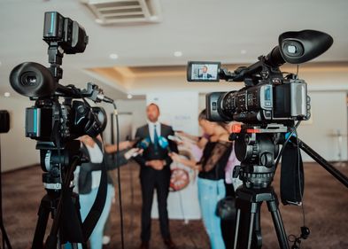 Rundfunkreform: Auf Sparkurs in die digitale Zukunft? Foto: adobe.stock.com