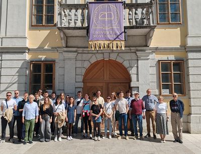Ausflug an die Universität von Nova Gorica. Insgesamt 20 Studierende - 12 aus Leipzig, 8 aus Ljubljana - nahmen am Deutsch-Slowenischen Austauschseminar in Ljubljana teil. Foto: anonym.